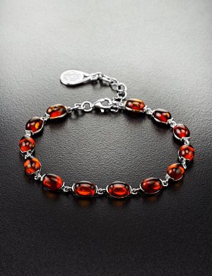 Браслет, украшенный натуральным янтарём коньячного цвета «Кадриль»