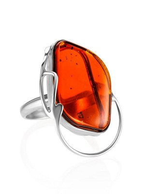 Ажурное кольцо с цельным янтарём ярко-коньячного цвета «Маньяна»