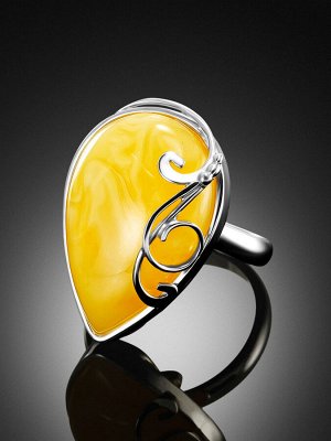 Изящное кольцо «Риальто» из натурального балтийского янтаря и серебра