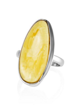 Изящное серебряное кольцо с натуральным балтийским молочно-медовым текстурным янтарем «Лагуна»