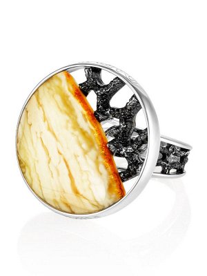 Круглое кольцо «Модерн» из серебра и натурального цельного янтаря