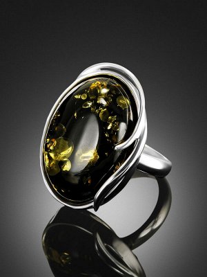 Небольшое серебряное кольцо с натуральным сверкающим янтарем зеленого цвета «Маньяна»