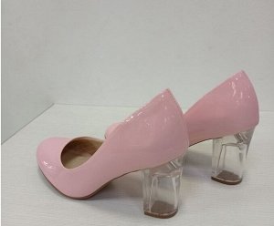 Туфли розовые лаковые на прозрачном каблуке