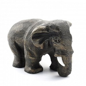 Скульптура из кальцита "Слон хобот вниз" 83*48*58мм.