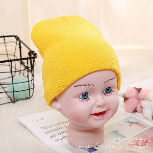 Детская трикотажная шапка, цвет желтый