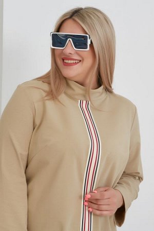 Платье Цвет:
бежевый
Состав:
50%Вискоза 40%ПЭ 10%Эластан
Длина изделия:
99 см
Размер модели:
56
Рост модели:
174 см
Комфортное платье в спортивном стиле, прямого силуэта длиной за линию колен. Модель 