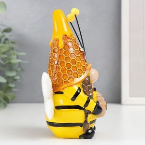 Сувенир полистоун "Гномелла - царица пчёл" 15х10 см