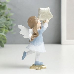 Сувенир полистоун "Малышка-ангел в бело-голубом платьице с золотой звездой" 11,5х5,5х6 см