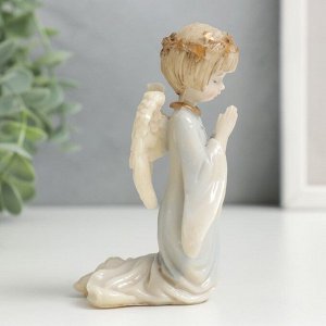 Сувенир полистоун "Девочка-ангел в венке из звёзд - молитва" лак 10,5х6х6,5 см