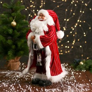Дед Мороз "В полосатой шубе, фонариком и подарками" 47 см, бело-красный