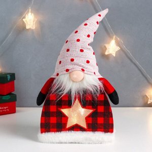 Кукла интерьерная свет "Дед Мороз в клетчатом кафтане, колпак в горох, звёздочка" 41х24х6 см   75679