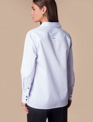 Прямая блузка с высоким воротником и манжетом