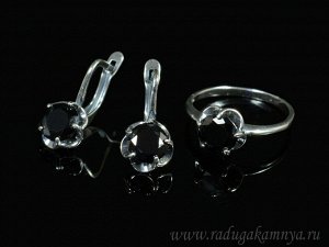 Кольцо серьги с цирконом искусственным, цв.черный размер 18