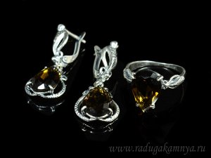 Кольцо серьги с цирконом искусственным цв.топаз размер 19