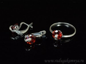 Кольцо серьги с цирконом искусственным, цв. красный размер 16