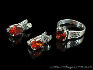Кольцо серьги с цирконом искусственным, цв.красный размер 17