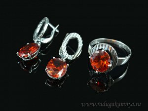 Кольцо Серьги с цирконом искусственным, цв.красный размер 17