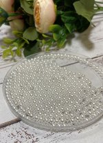 Бусины пластик 4 мм 10 грамм (под жемчуг)