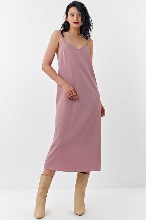 Платье-комбинация на тонких бретелях пыльно-розовое