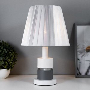 Настольная лампа Аурика E27 40Вт бело-серые 25х25х41 см RISALUX