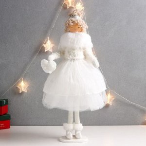 Кукла интерьерная "Принцесса в пышном белом платье с сердечком" 20х20х50 см