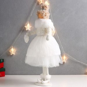 Кукла интерьерная "Принцесса в пышном белом платье с сердечком" 20х20х50 см