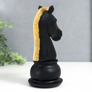 Сувенир полистоун "Шахматная фигура. Конь" чёрный с золотой гривой 19,5х10х8 см