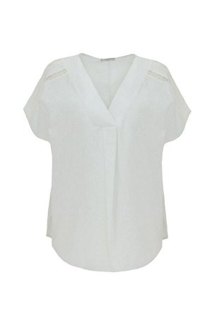 Блуза Рост: 170 Состав: 100%лен. Комплектация блуза. Цвет белый