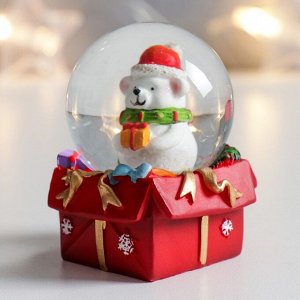 Стеклянный шар "Медвежонок с подарочком" 4,5х4,5х6,5 см