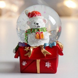 Стеклянный шар "Медвежонок с подарочком" 4,5х4,5х6,5 см