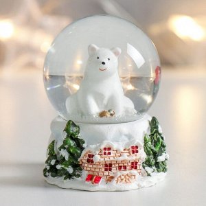 Стеклянный шар "Белый мишка на крыше дома" 4,5х4,5х6,5 см