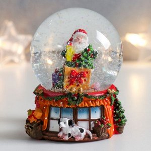 Стеклянный шар "Дед Мороз с подарками и ёлкой" 7х6,7х8,8 см