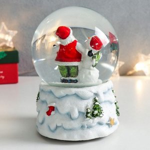 Стеклянный шар музыка "Снеговик и Дед Мороз с оленёнком" 11,5х11,5х14 см