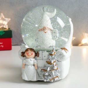Стеклянный шар музыка "Дед Морозик на кресле" белый 11,5х11,5х14 см