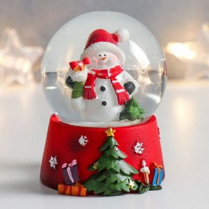 Стеклянный шар "Снеговик с носком подарков" 7х6,7х8,8 см
