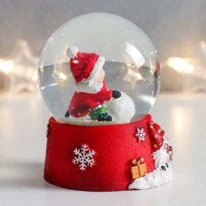 Стеклянный шар "Малыш со снежным комом" 7х6,7х8,8 см