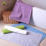 Полотенца-коврики для ванной комнаты