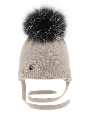 Зимняя шапка с завязками на утеплителе и хлопковой подкладке