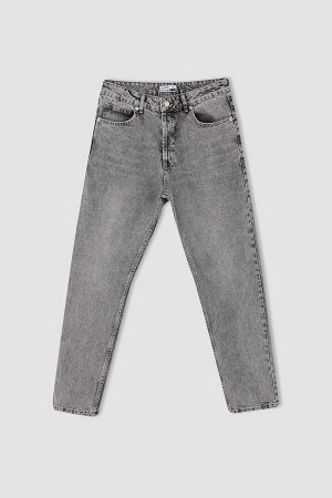 Узкие джинсы 90-х с нормальной посадкой