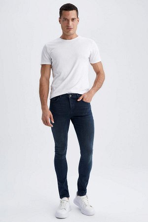 Джинсы Carlo Skinny Fit с нормальной талией и узкими штанинами из экологически чистых материалов