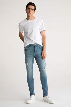 Джинсовые брюки Slim Comfort Fit с рваными деталями и деталями