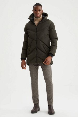 Водоотталкивающее надувное пальто с капюшоном Regular Fit Parka