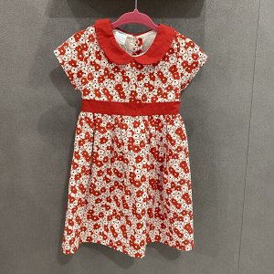 Платье 100% Хлопок
Красное воздушное платье отлично подойдет и для летних прогулок, и для выходов в свет.
Алый воротничок и поясок – интересные аксессуары, добавляющие образу завершенности. На спине е
