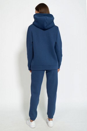 Костюм Костюм Kivviwear 40524053/17 индиго 
Состав: ПЭ-26%; Хлопок-70%; Эластан-4%;
Сезон: Осень-Зима
Рост: 170

Костюм утепленный на флисе. Худи Classic модели 4052 с капюшоном на подкладке из основ