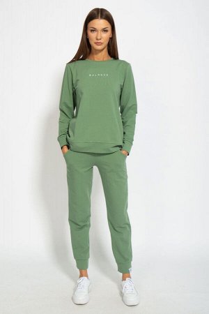 Костюм Костюм Kivviwear 41084109/02 хаки 
Состав: Хлопок-92%; Эластан-8%;
Сезон: Осень-Зима
Рост: 170

Костюм женский спортивный BALANCE. Подойдет тем кто любит максимально натуральные ткани. Хлопок 