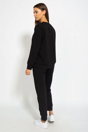 Костюм Костюм Kivviwear 41084109/03 черный 
Состав: Хлопок-92%; Эластан-8%;
Сезон: Осень-Зима
Рост: 170

Костюм женский спортивный BALANCE. Подойдет тем кто любит максимально натуральные ткани. Хлопо