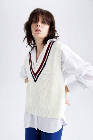 Тканевый свитер Thessaloniki стандартного кроя с V-образным вырезом