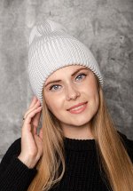 Женская шапка