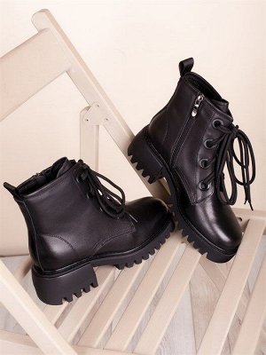 Женские ботинки на массивной подошве/ Гриндерсы D1-9054