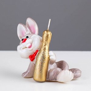 Свеча фигурная «Кролик с шампанским», 9х8 см, 58 г